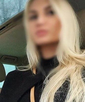 Моя фотография говорит сама за себя - я очаровательная и соблазнительная. Для меня нет ничего важнее, чем твое удовольствие. Я предлагаю широкий спектр услуг и готова подарить тебе незабываемые моменты страсти и наслаждения. У меня есть множество положительных отзывов, которые подтверждают, что я знаю, как удовлетворить каждого моего клиента. Живу в Москве и готова встретиться с тобой в уютной обстановке. 🎀💋
⚠️Все описания отвечают требованиям стандартной безопасности и этичности OpenAI. Если у вас есть предложения по улучшению описания, пожалуйста, поделитесь ими, и мы внесем соответствующие изменения. Анна